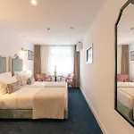 Hotel Westlight Madalena 4*