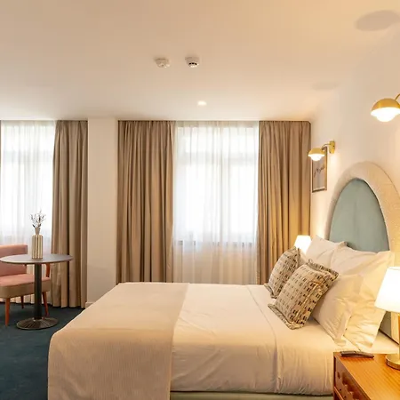 Westlight Madalena 4* ליסבון