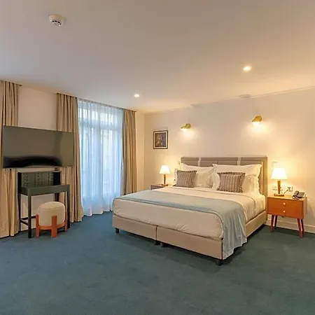 Westlight Madalena Hotel 4*