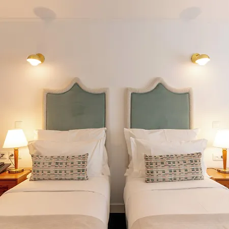 Hotel Westlight Madalena 4*