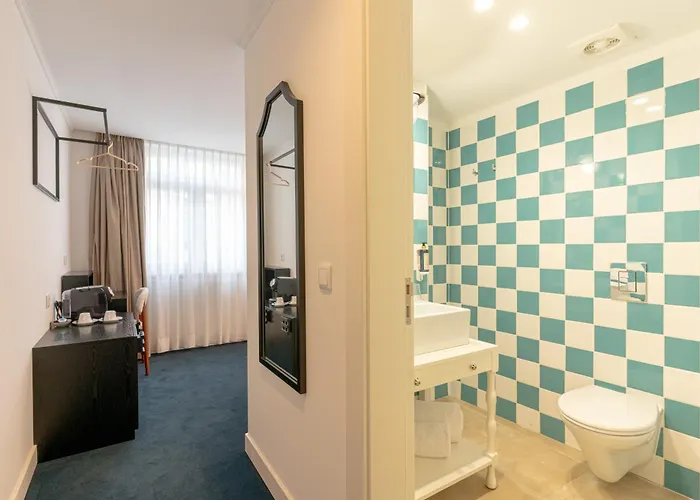 Westlight Madalena 4* ליסבון