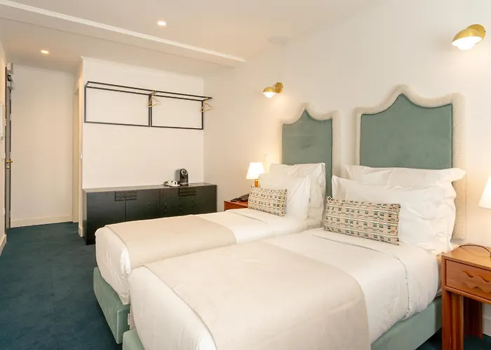 Westlight Madalena מלון 4*