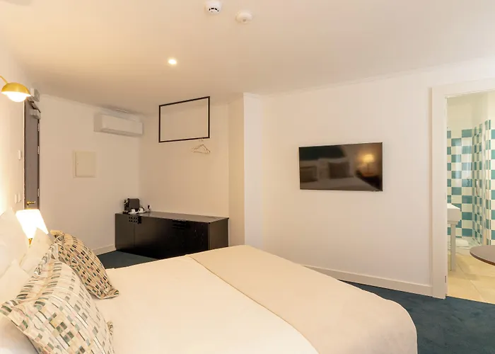 Hotel Westlight Madalena 4*