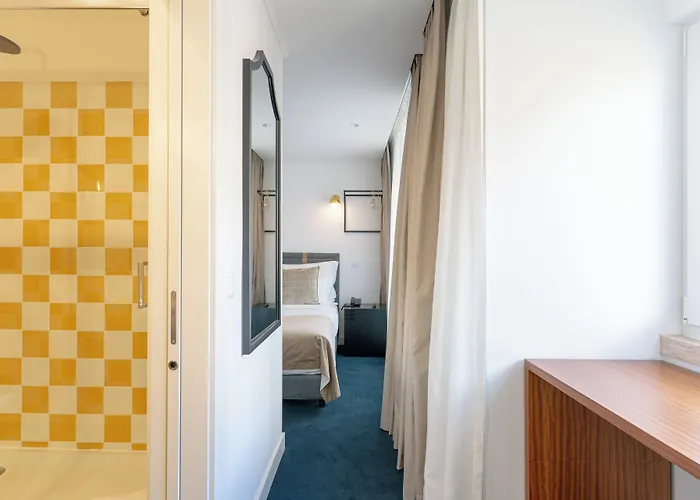 Hotel Westlight Madalena 4*